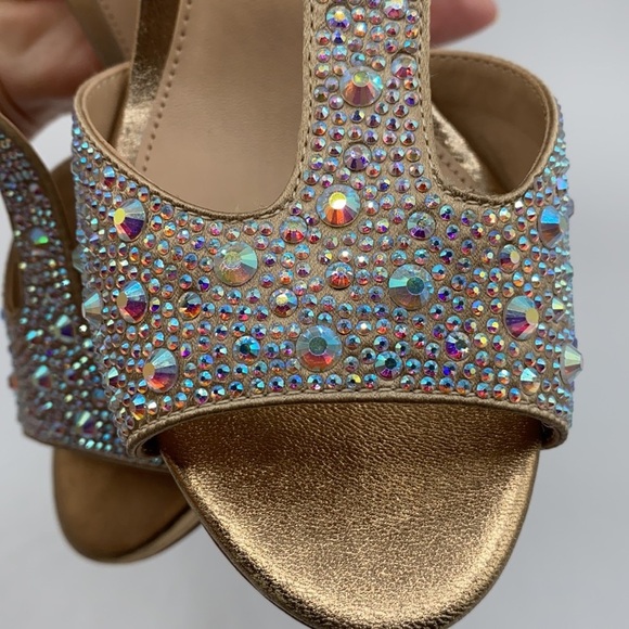 Pelle Embellished T Strap Sandals size 5 1/2 M - Picture 12 of 12